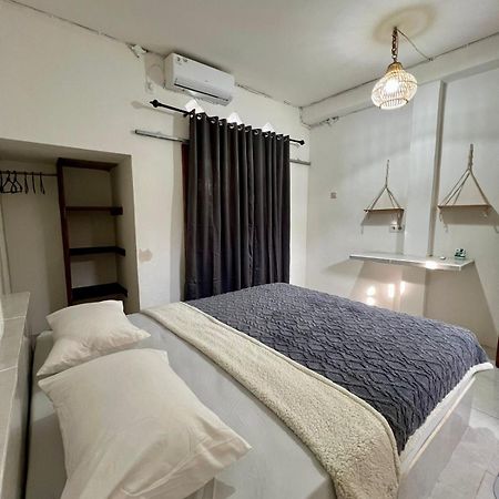 Saellahouse Apartment Gili Trawangan Exterior photo