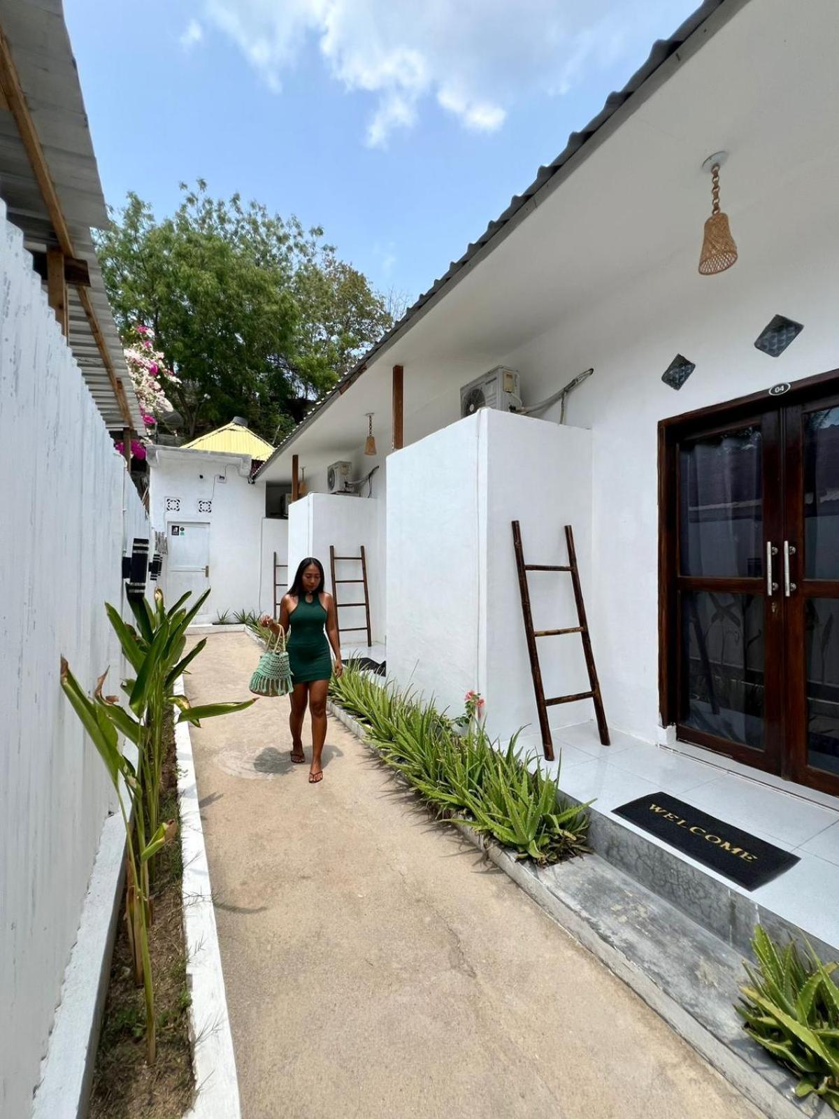 Saellahouse Apartment Gili Trawangan Exterior photo