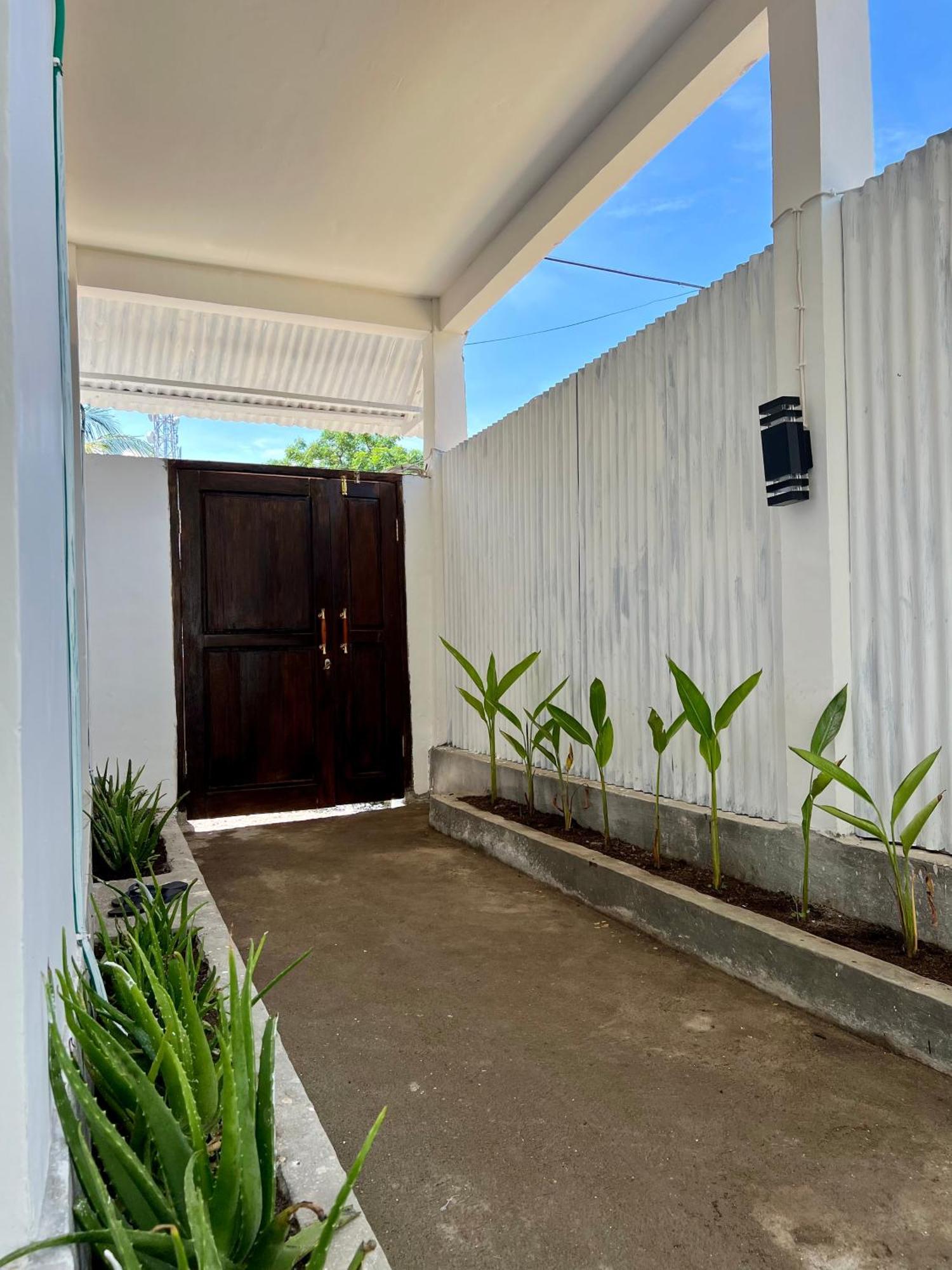 Saellahouse Apartment Gili Trawangan Exterior photo